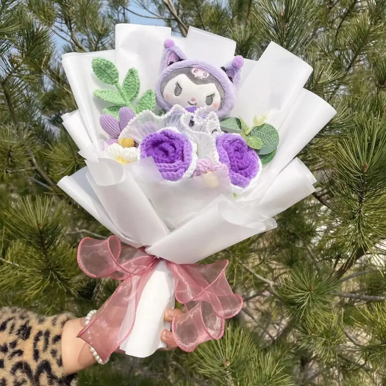 Kawaii Hello Kitty Cat Plush Dolls With Artificial Flowers Creative Bouquet. Perfect for Christmas, Valentine's Day, Birthdays, and Graduation Gifts.