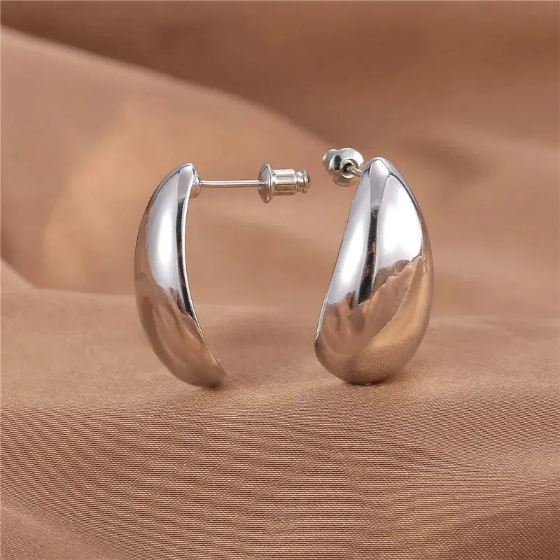 Gold Color Round Chunky Hoop Earrings for Women – Lightweight Smooth Metal, Trendy Fashion Jewelry