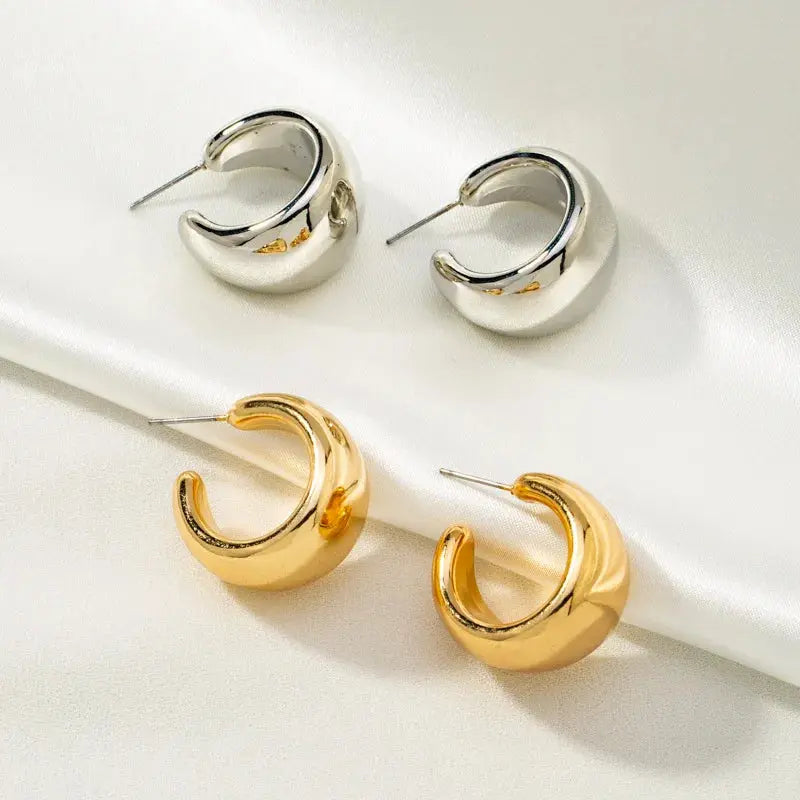 Gold Color Round Chunky Hoop Earrings for Women – Lightweight Smooth Metal, Trendy Fashion Jewelry