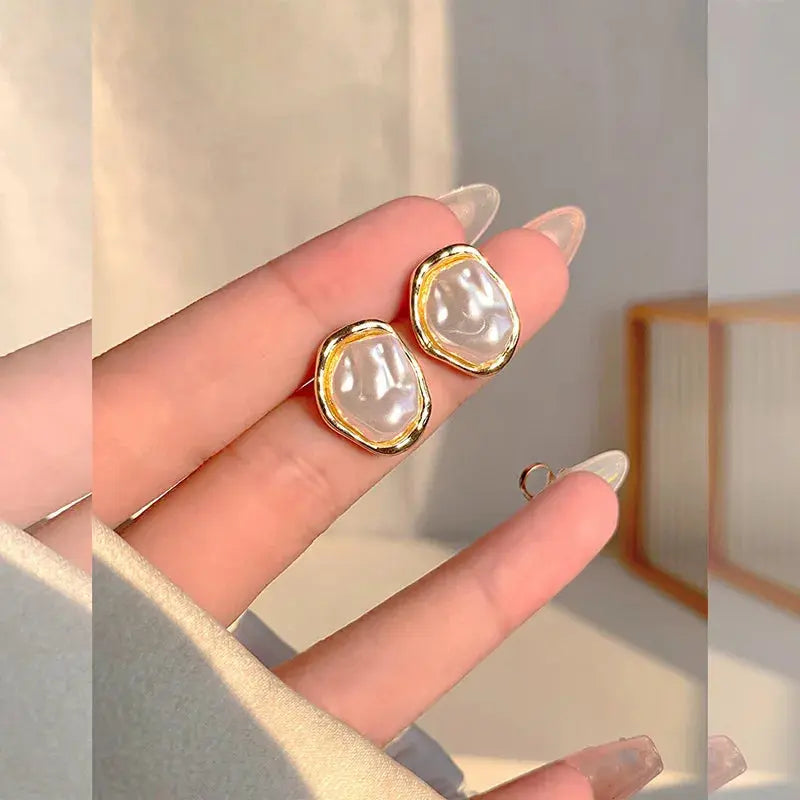 Geometric Irregular Round Metal & Pearl Earrings – Minimalist Trendy Jewelry for Women