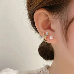 Korean Vintage Pearl Crystal Earrings for Women, High-Class Luxury Zircon Flower Butterfly Leaf Women's Stud Earrings