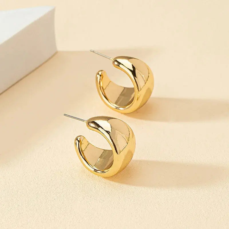 Gold Color Round Chunky Hoop Earrings for Women – Lightweight Smooth Metal, Trendy Fashion Jewelry