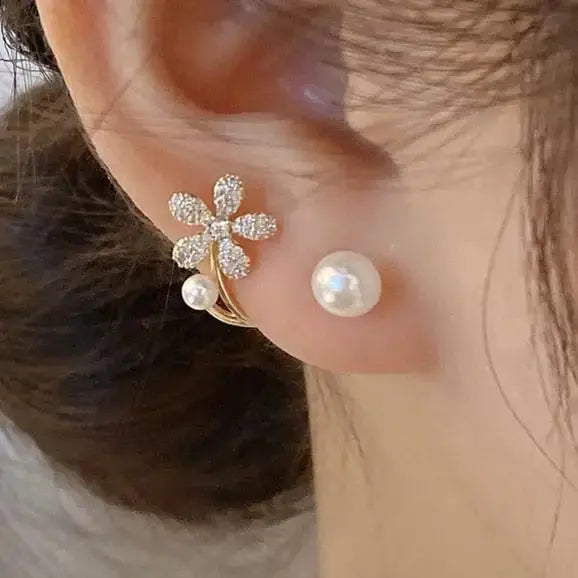 Korean Vintage Pearl Crystal Earrings for Women, High-Class Luxury Zircon Flower Butterfly Leaf Women's Stud Earrings